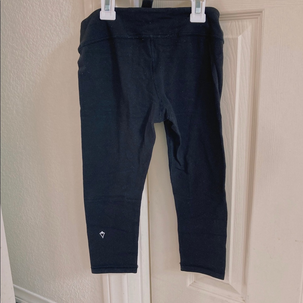 black ivivva leggings